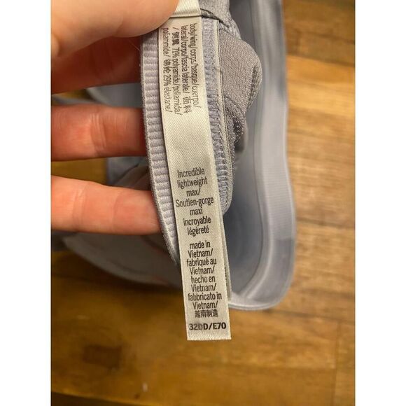 Victoria's Secret 32DD Sports Bra Marble Print Racerback incredible lightweight - Picture 7 of 8